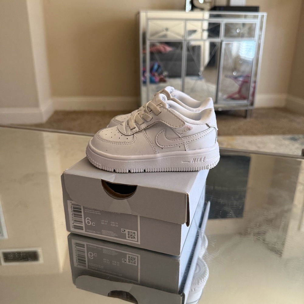 Nike Air Force 1